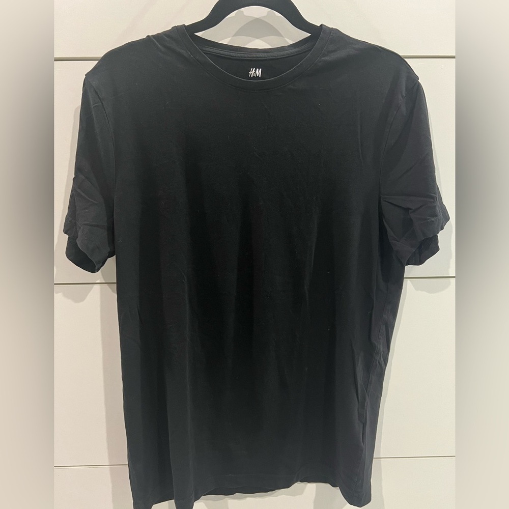 H&M crew neck slim fit shirt